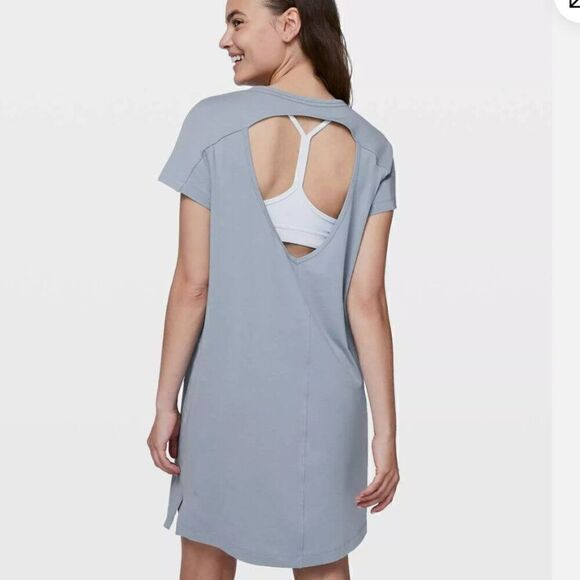 Lululemon Day Tripper chambray blue performance dress NWOT size 2 - Picture 2 of 13